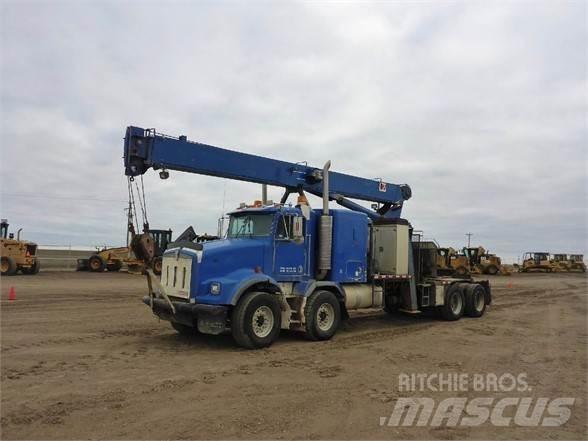 National 1195 Truck mounted cranes