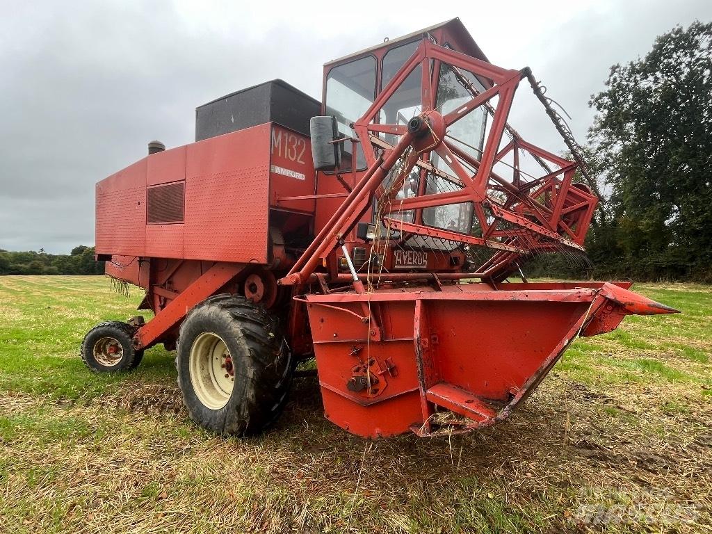  Lavarda M132 Combine harvesters