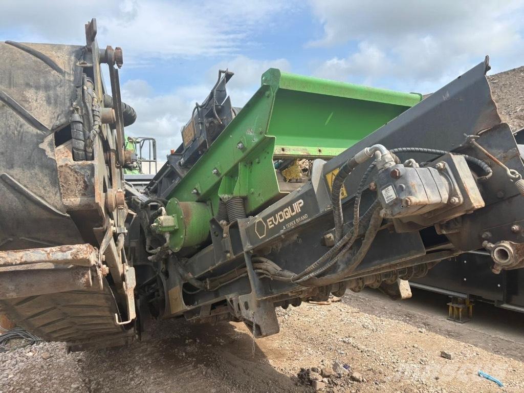 EvoQuip Cobra 230R Mobile crushers