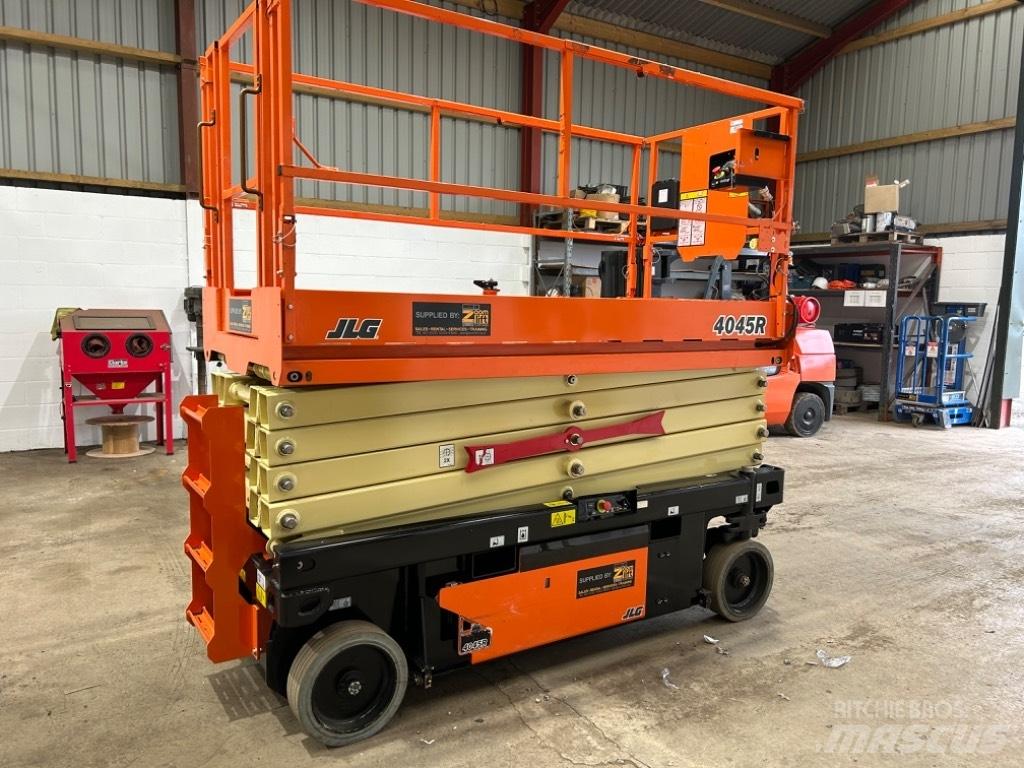 JLG 4045R Scissor lifts