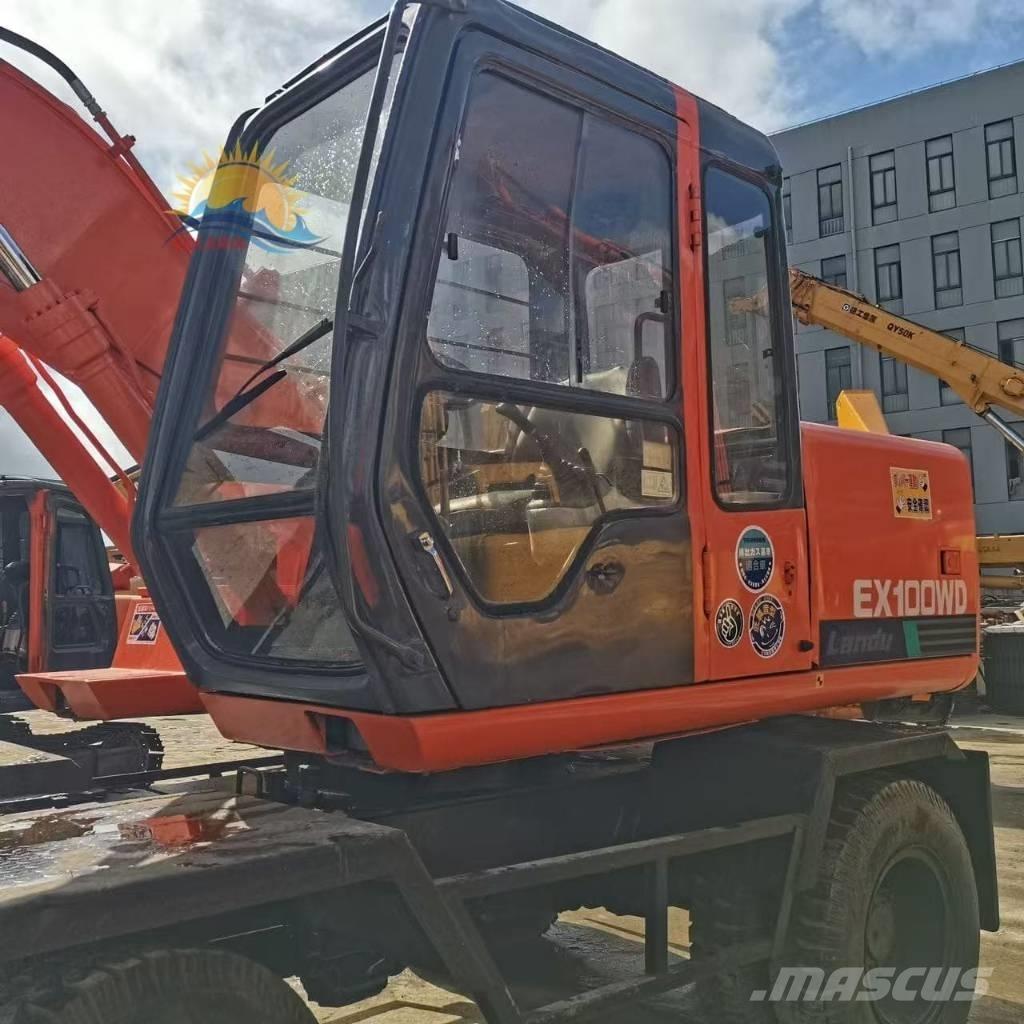 Hitachi EX 100 W D Wheeled excavators