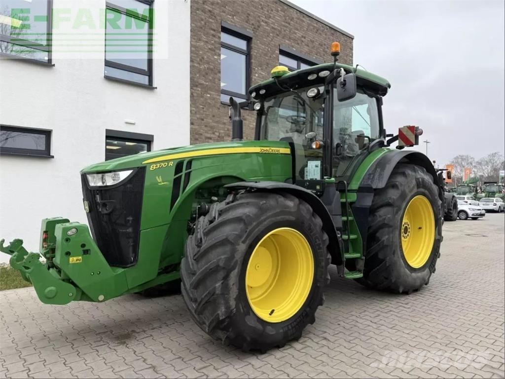 John Deere 8370 r Tractors