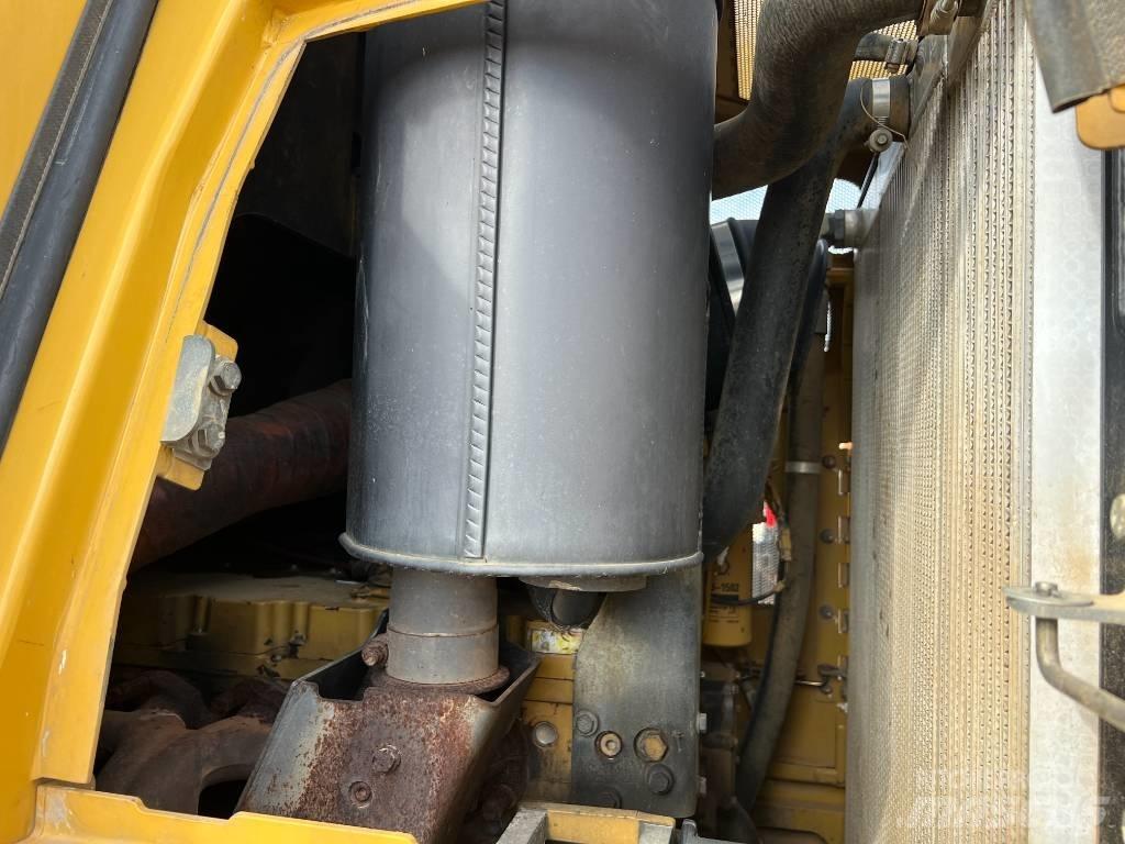CAT 963 D Crawler loaders
