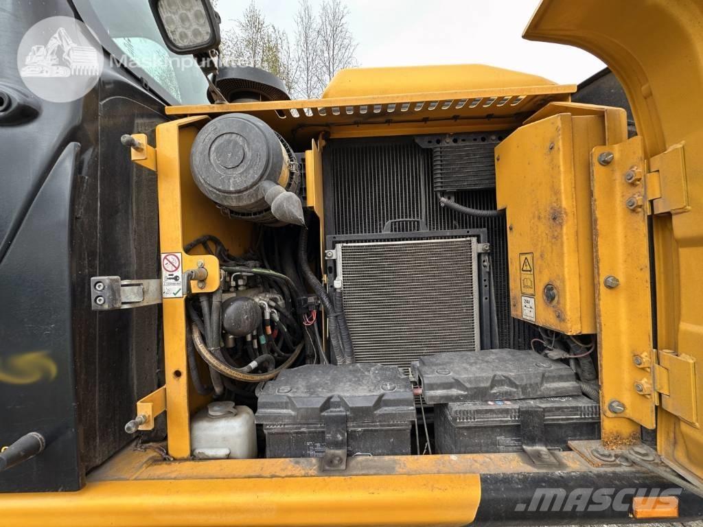 JCB JS 145 W Wheeled excavators