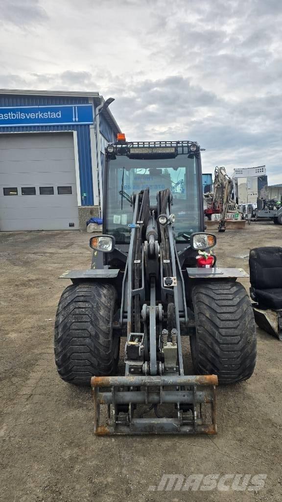 GiANT V 6004 T Mini loaders