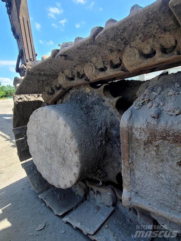 Hyundai Robex 300 LC Crawler excavators