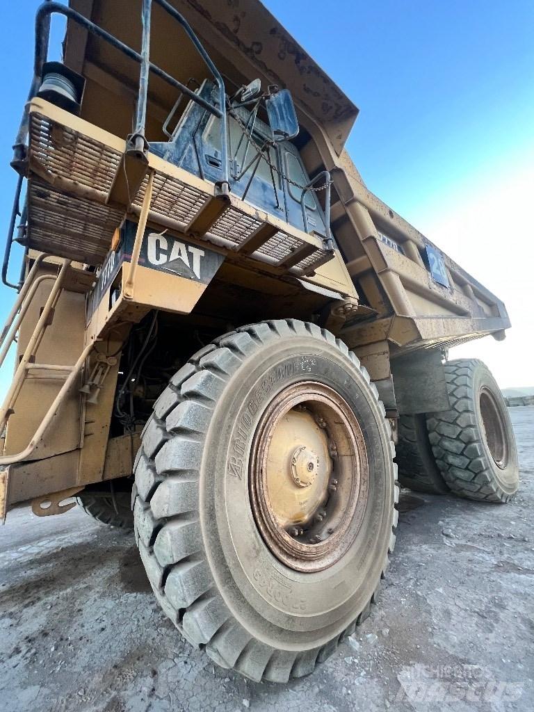 CAT 777D Site dumpers