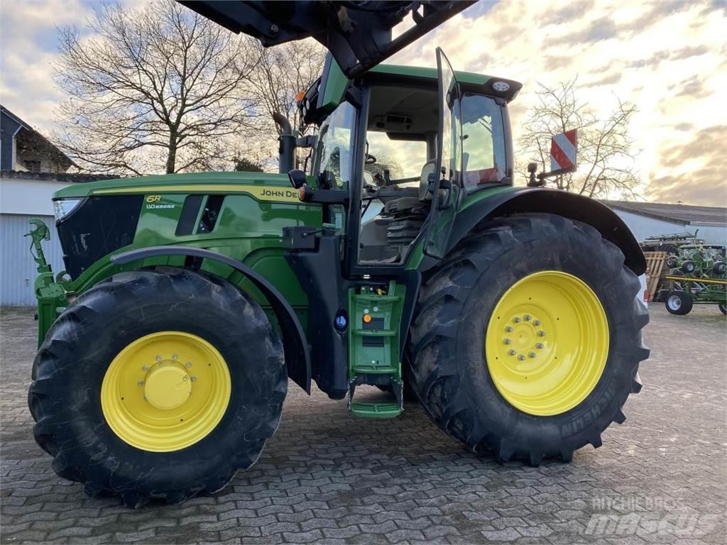 John Deere 6R 215 Tractors