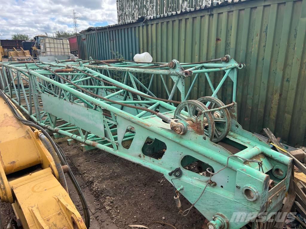 Sumitomo SC500 Track mounted cranes