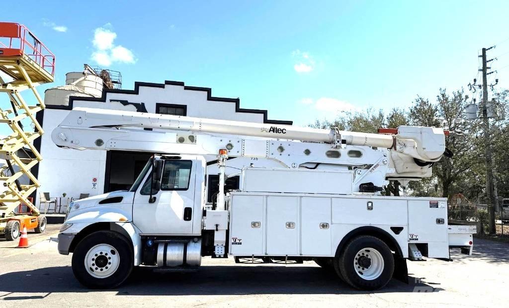 Altec AA 55 Truck mounted platforms