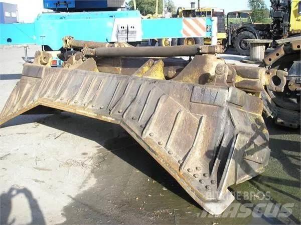 CAT D8N Crawler dozers