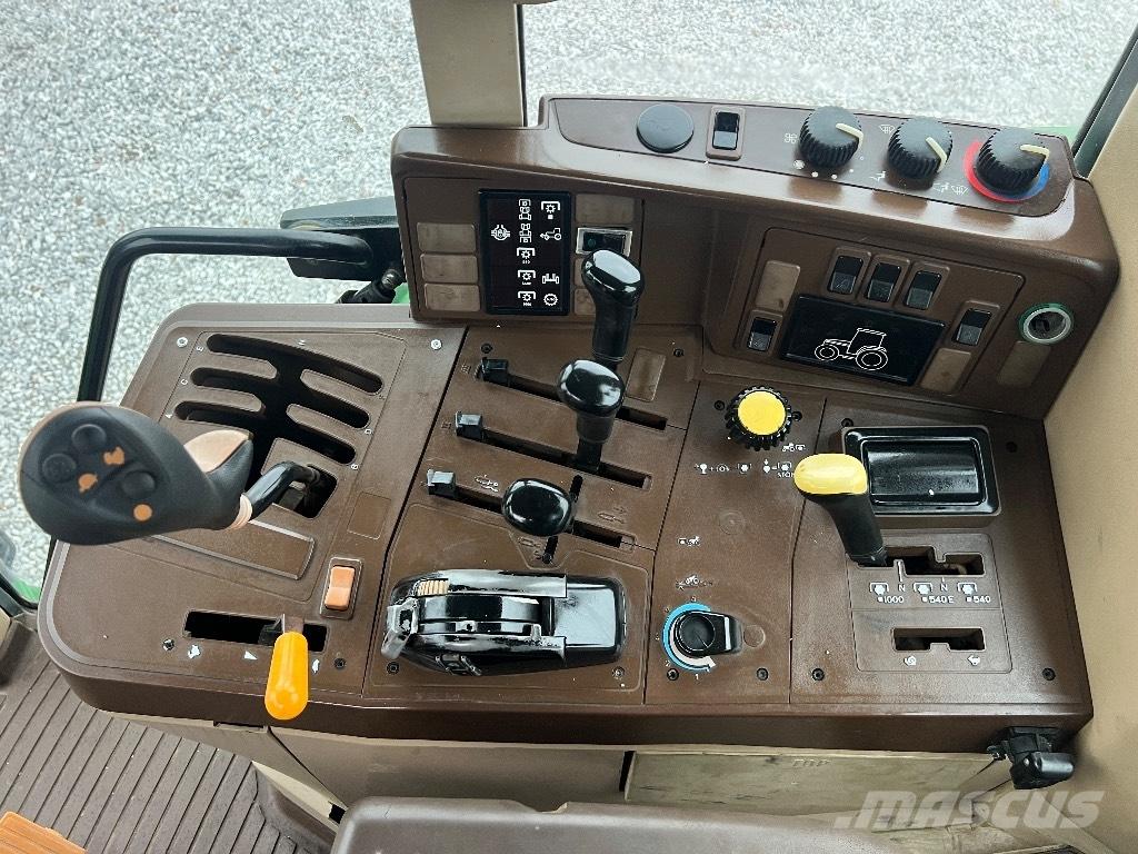 John Deere 6910 Tractors