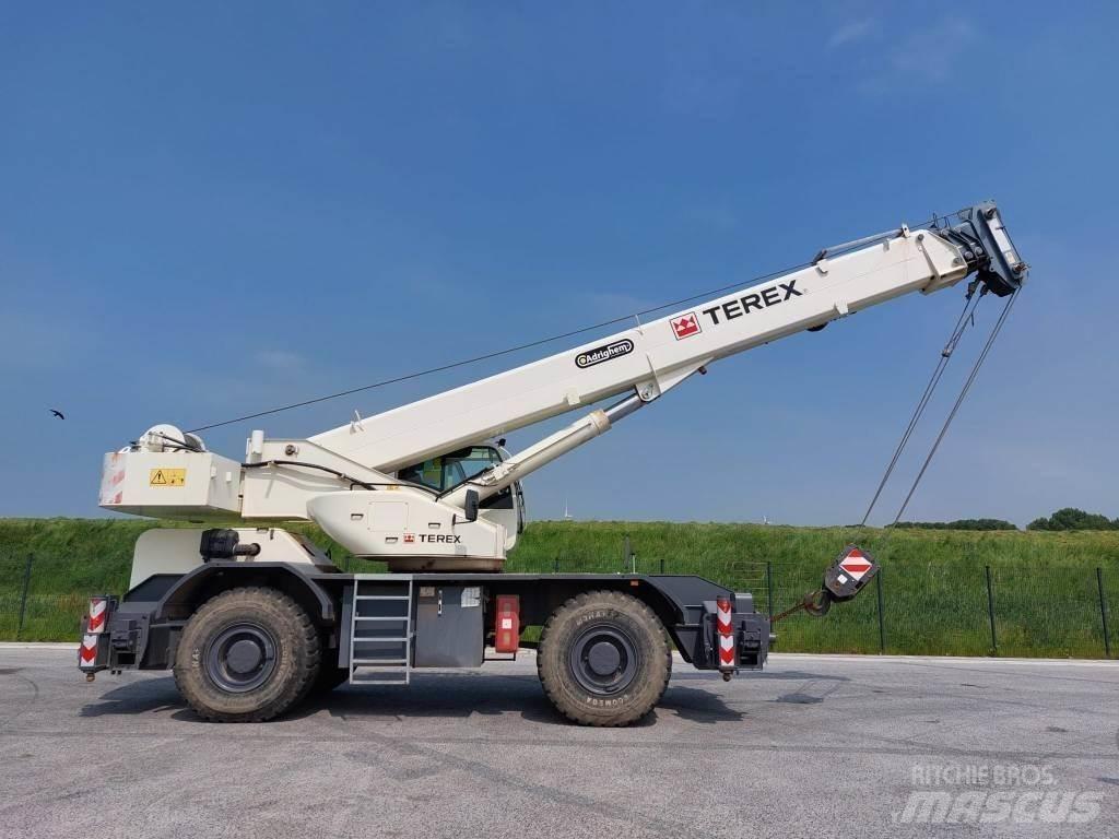 Terex Quadstar1065 Rough terrain cranes