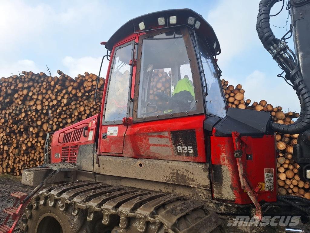 Komatsu 835 Forwarders