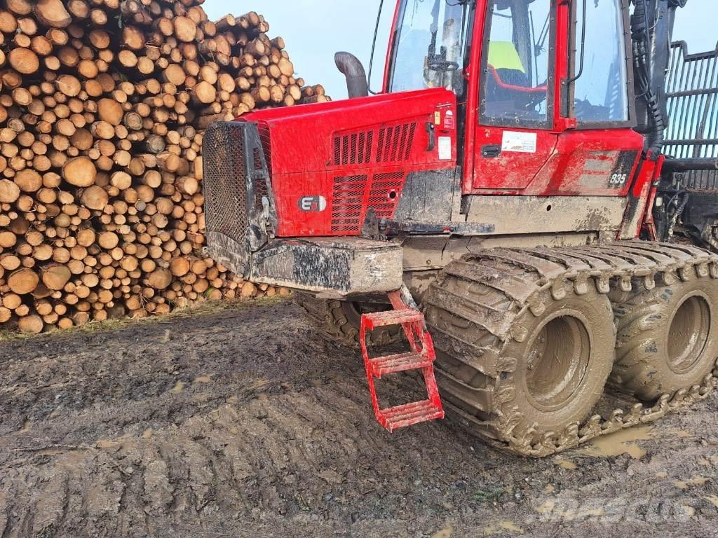 Komatsu 835 Forwarders