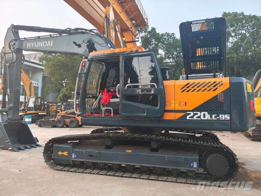 Hyundai R220LC-9S Crawler excavators
