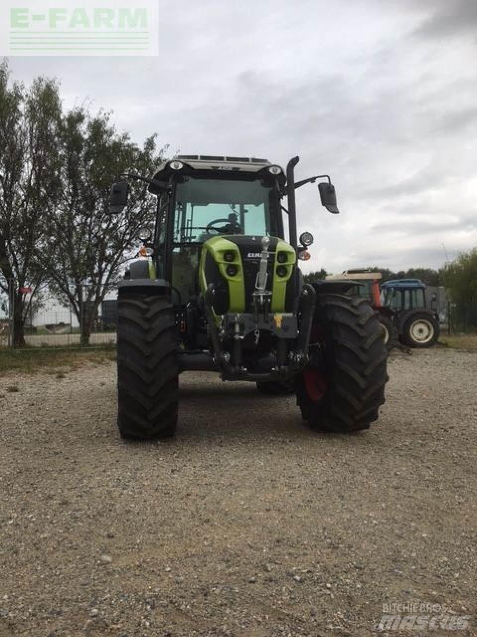 CLAAS axos 240 Tractors