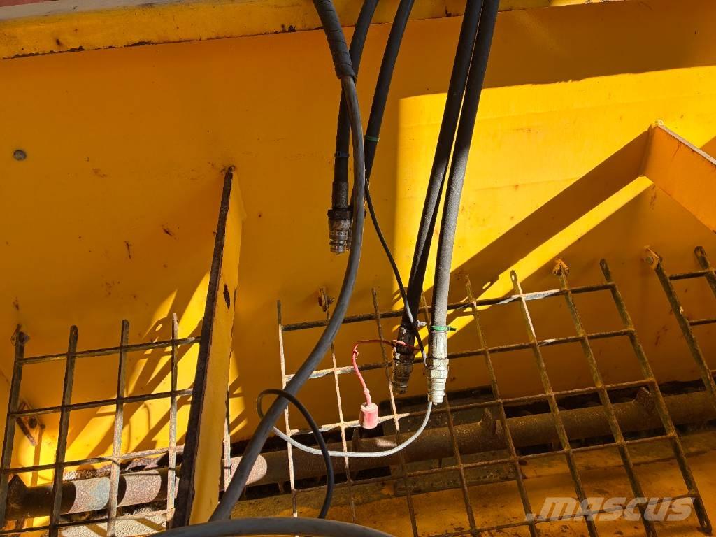 Optimal DS 1400 Sand and salt spreaders