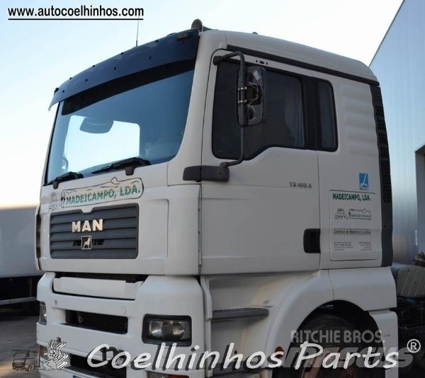 MAN TGA Cabins and interior