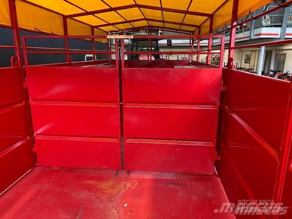 Dinapolis TRV 635 Livestock transport