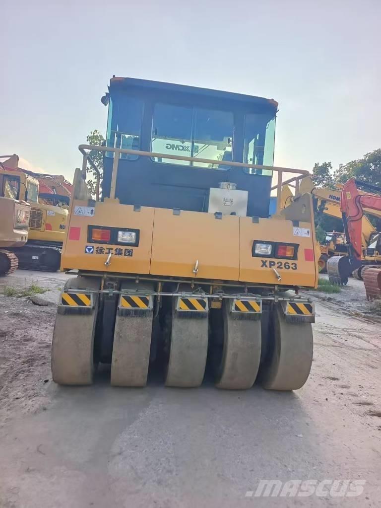 XCMG XP 263 Pneumatic tired rollers