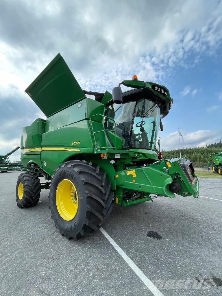 John Deere S 670 i Combine harvesters