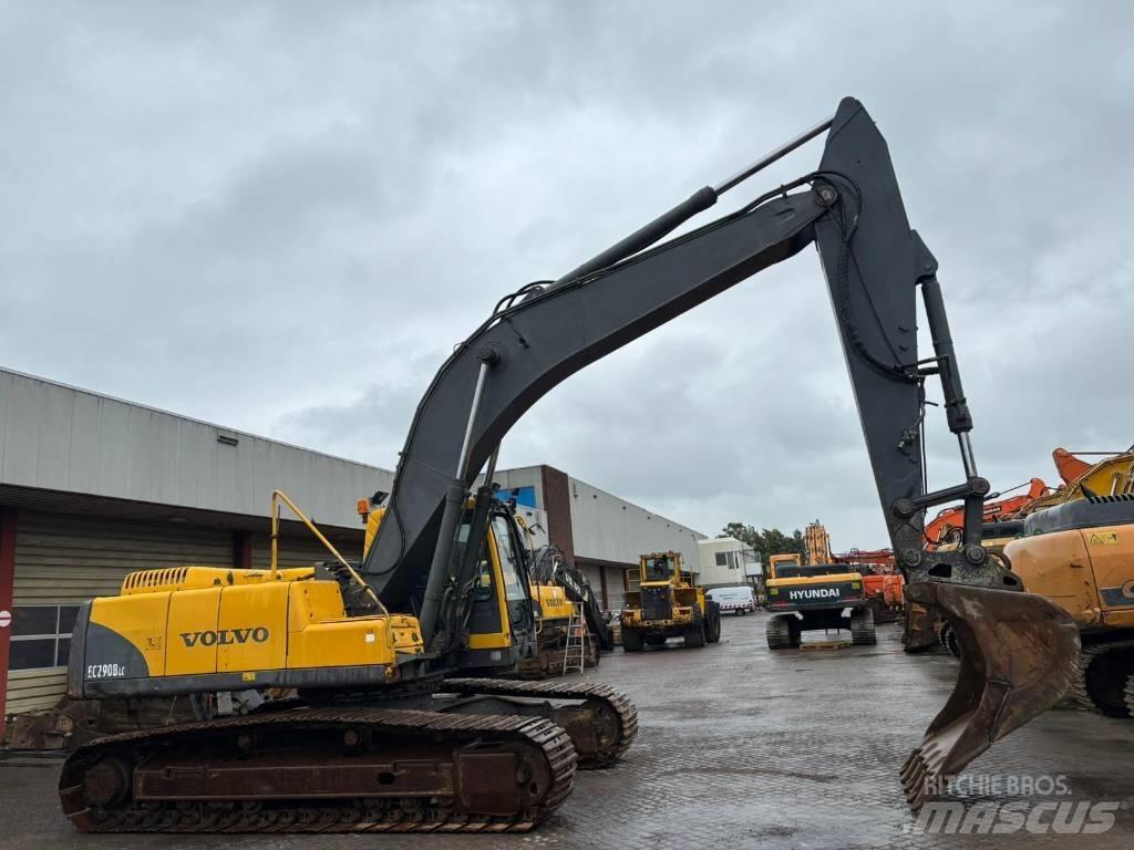 Hyundai 290BLC Crawler excavators