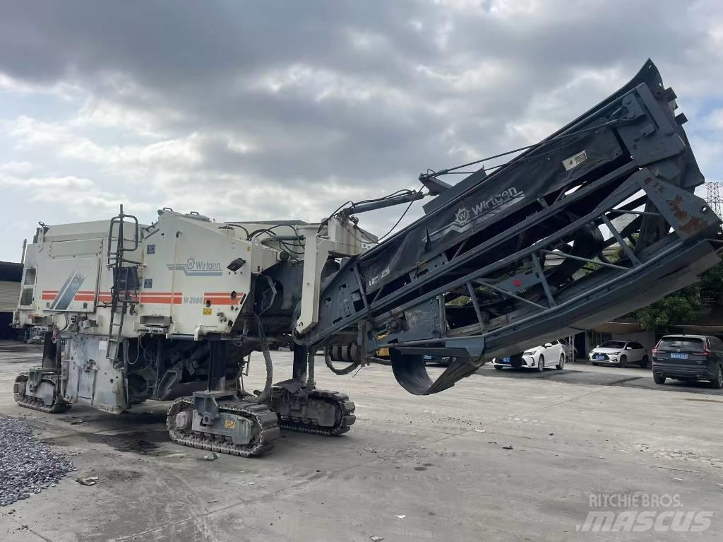 Wirtgen W2000 Asphalt cold milling machines