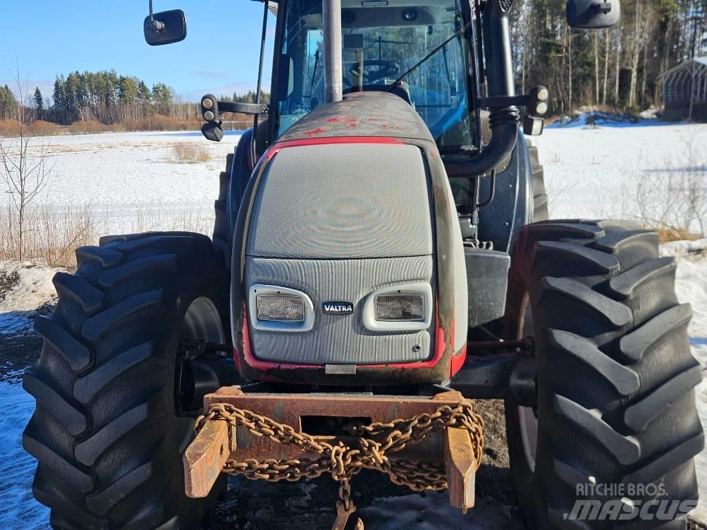 Valtra T 170 Tractors