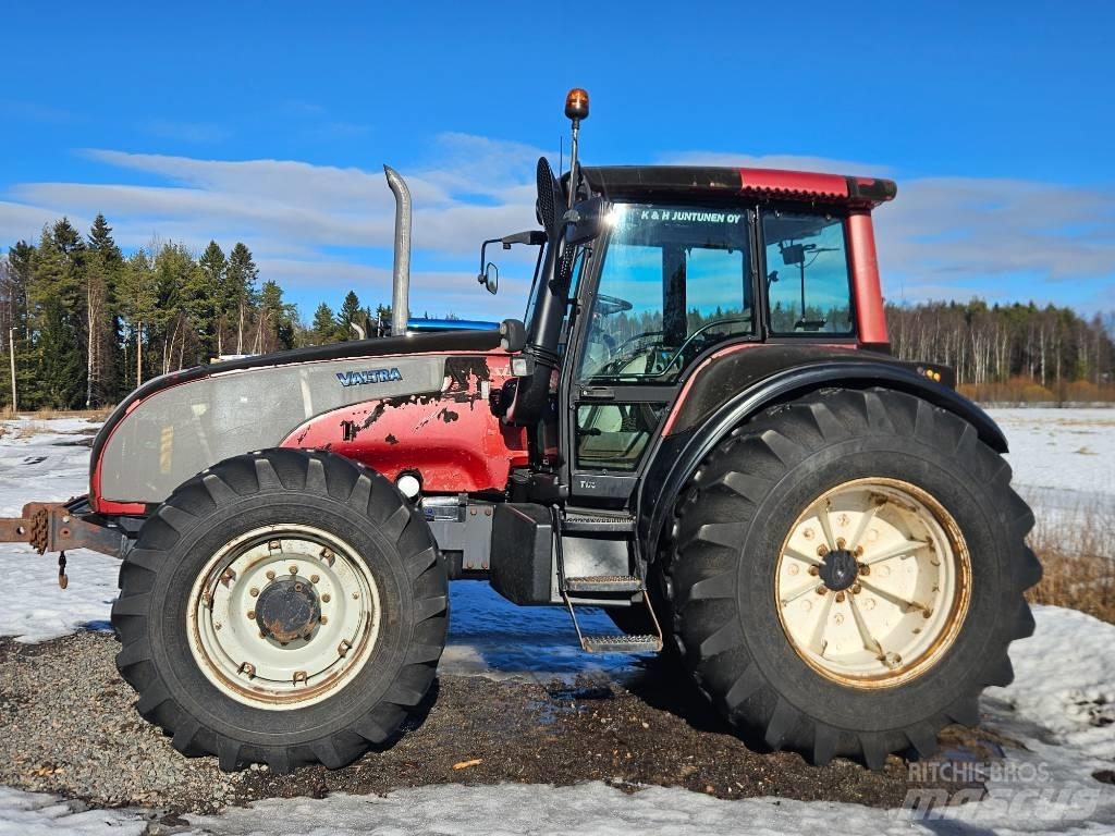 Valtra T 170 Tractors