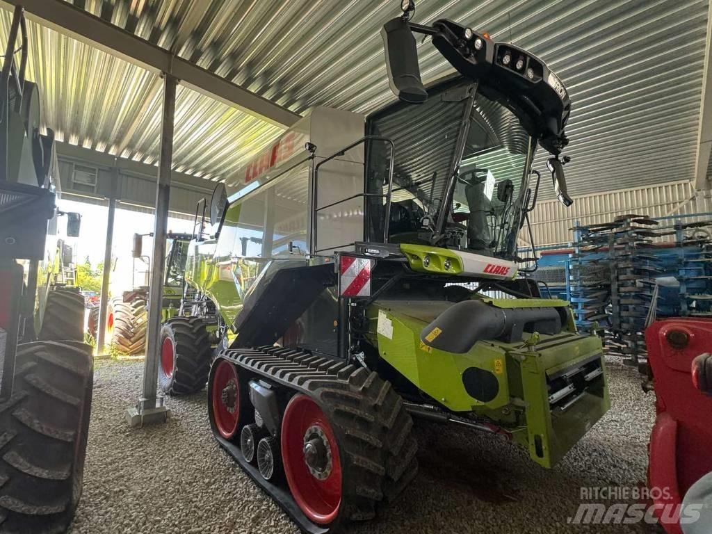 CLAAS Trion 660 TT Combine harvesters