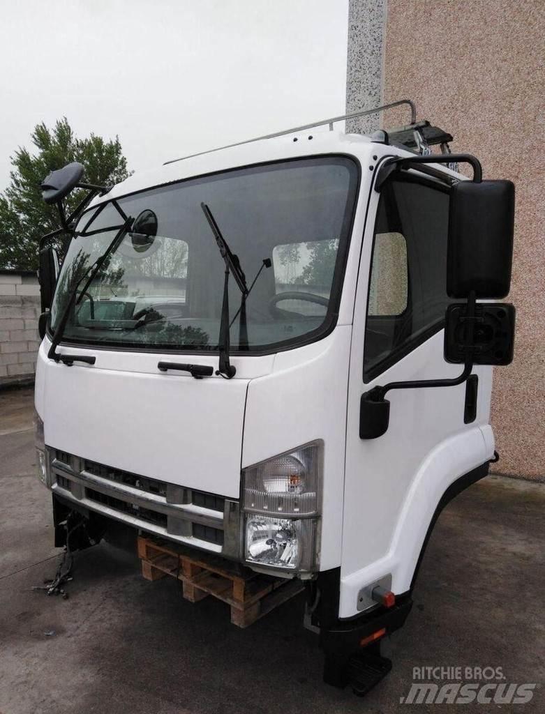 Isuzu FRR Euro 5 Cabins and interior