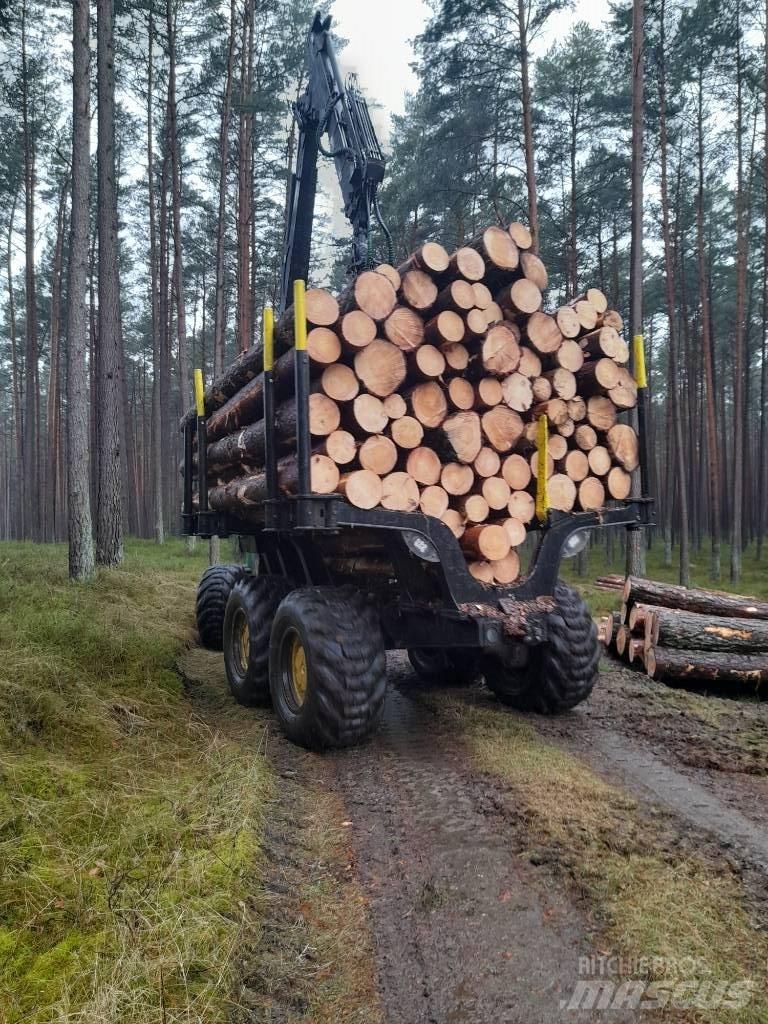 John Deere 1510 E Forwarders