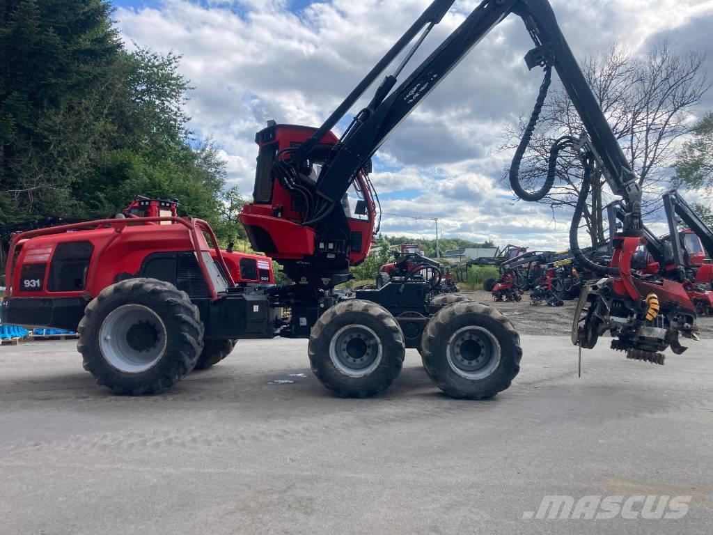 Komatsu 931 Harvesters