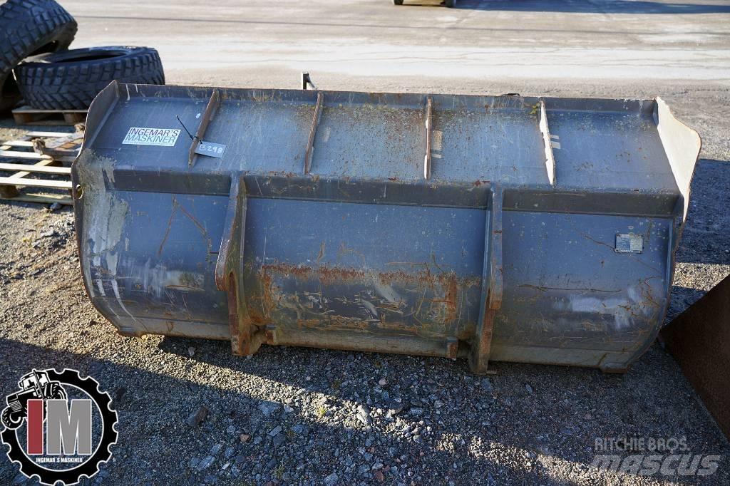 Volvo L30 Skopa Buckets