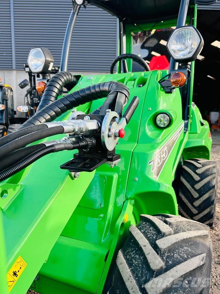 Avant 735 Multi-purpose loaders