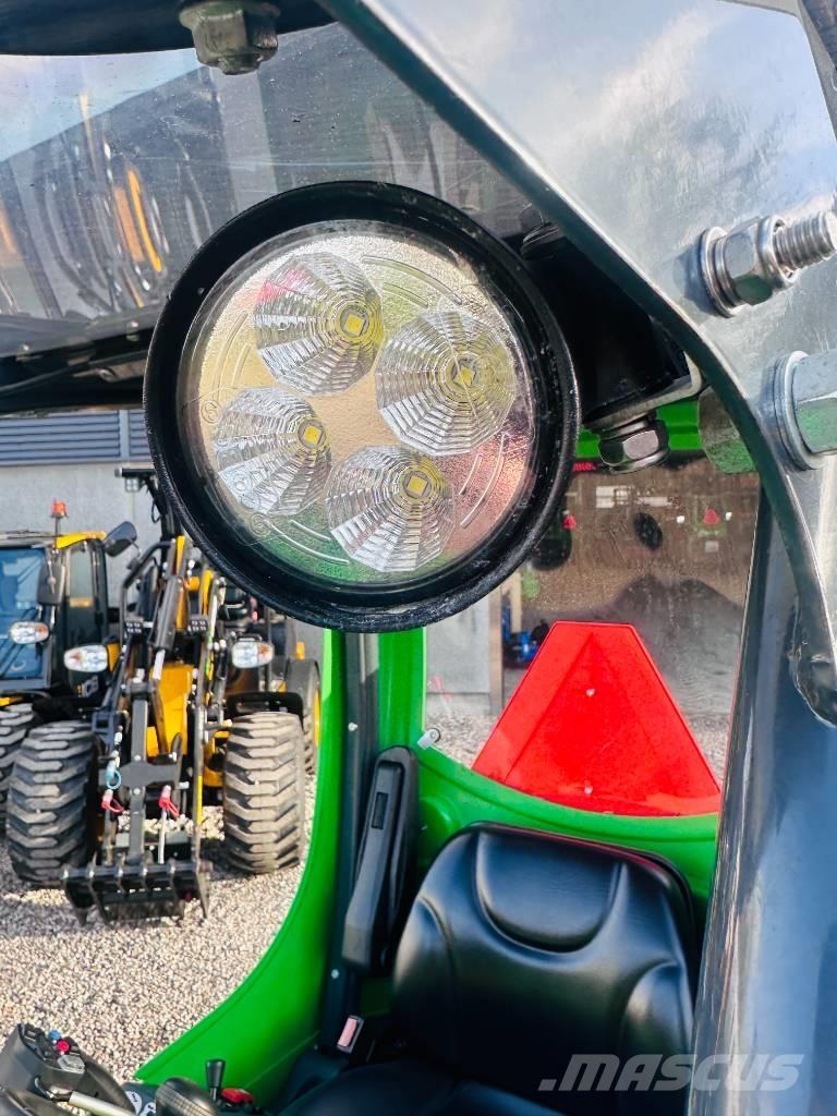 Avant 735 Multi-purpose loaders