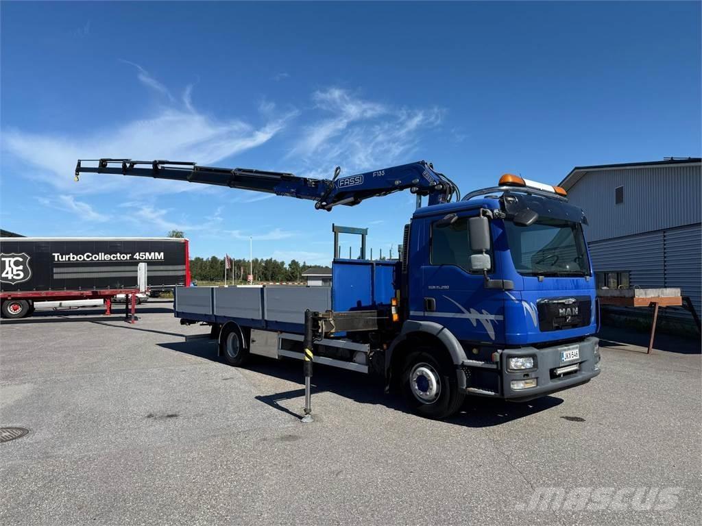 MAN TGM 15.290 4x2 Truck mounted cranes