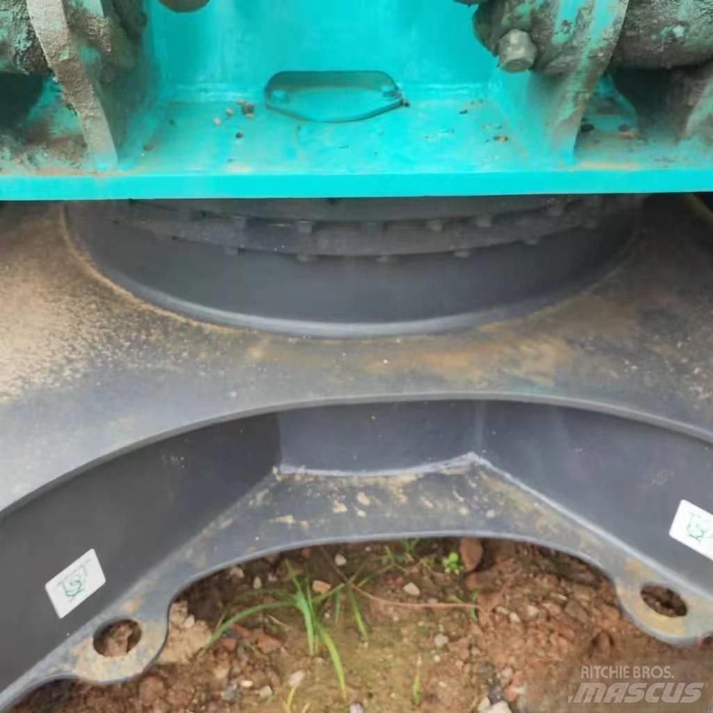 Kobelco SK 200 Crawler excavators