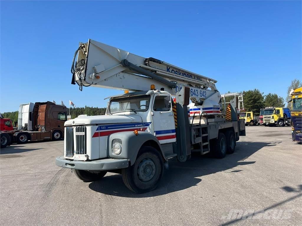 Scania 111 6X2 Truck mounted cranes