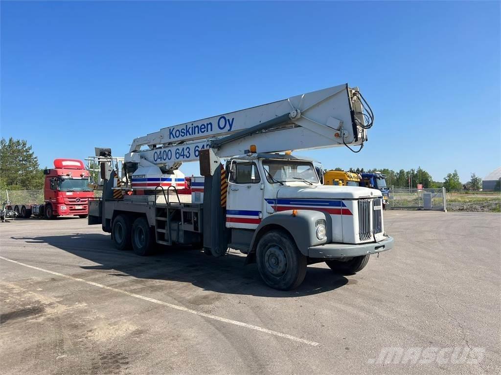 Scania 111 6X2 Truck mounted cranes