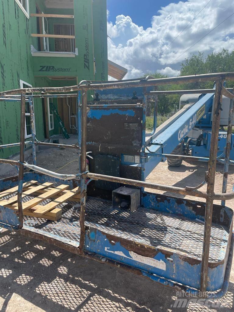 Genie S 40 Telescopic boom lifts