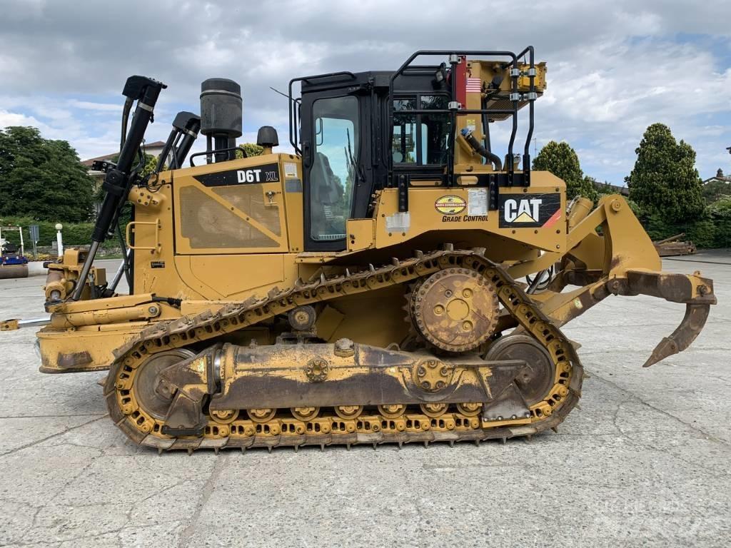 CAT D 6 T XLVP Crawler dozers