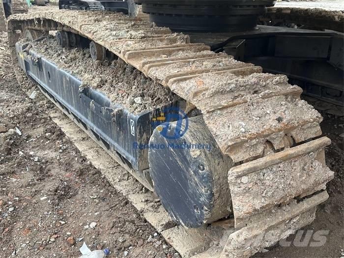 Komatsu PC450-8 Crawler excavators