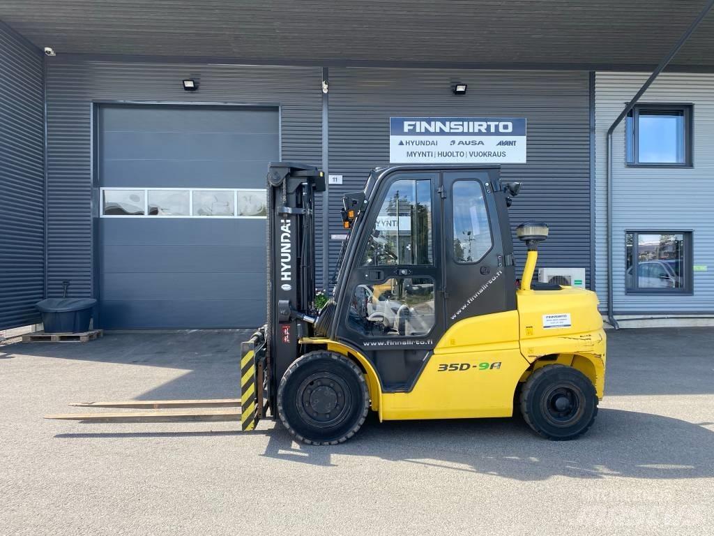 Hyundai 35D-9A Diesel trucks