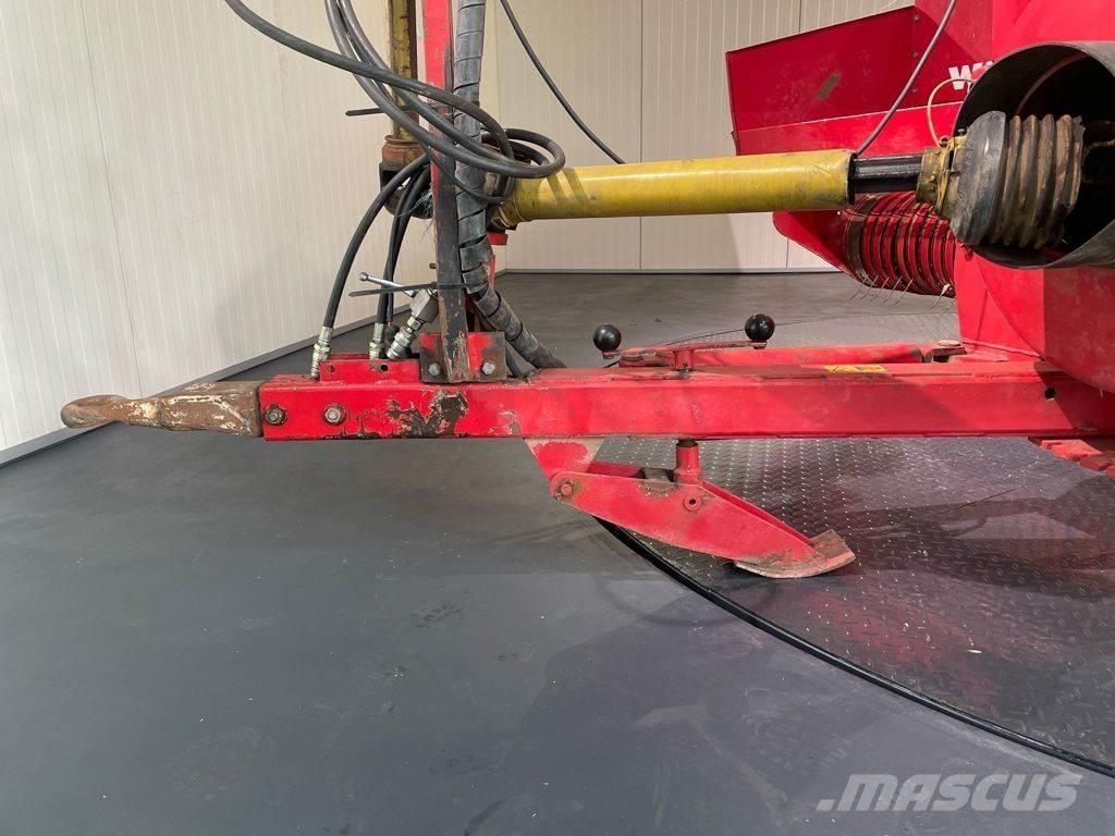 Welger AP 730 Square balers