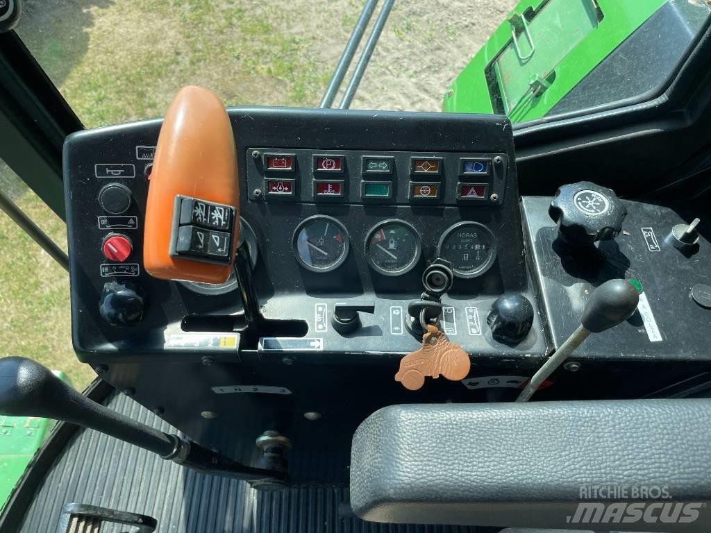 John Deere 1170 Combine harvesters