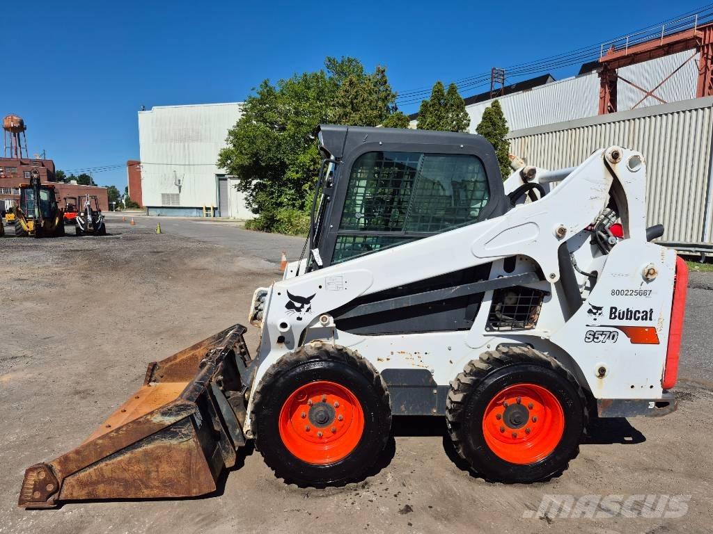 Bobcat S 570 Skid steer loaders