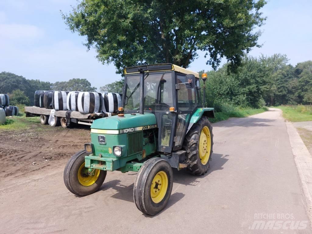 John Deere 1040 Tractors