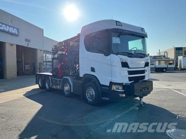 Scania R 560 Truck mounted cranes